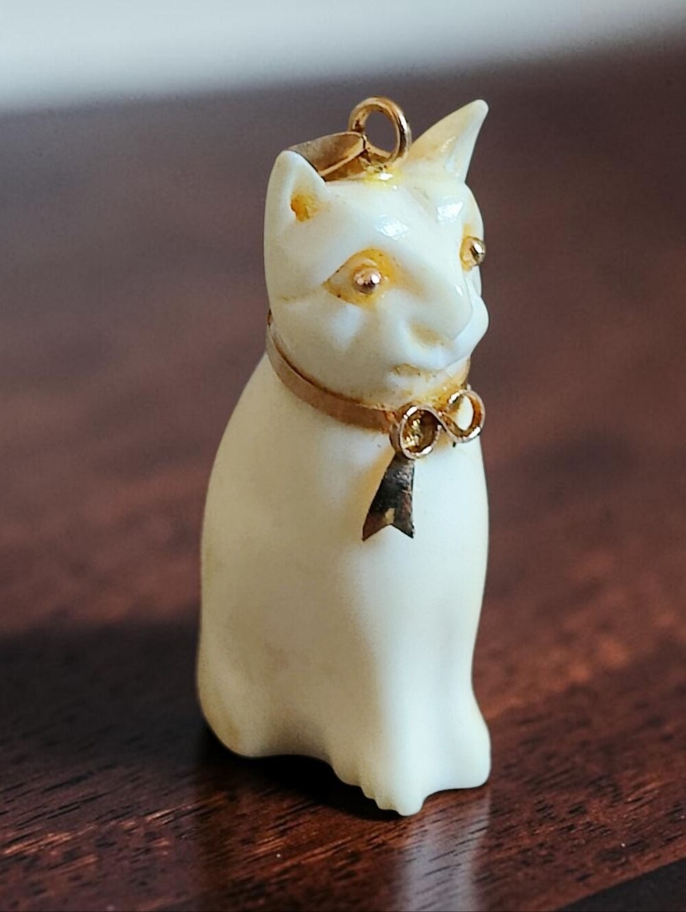 Vintage 14K Gold Carved Organic Cat Pendant